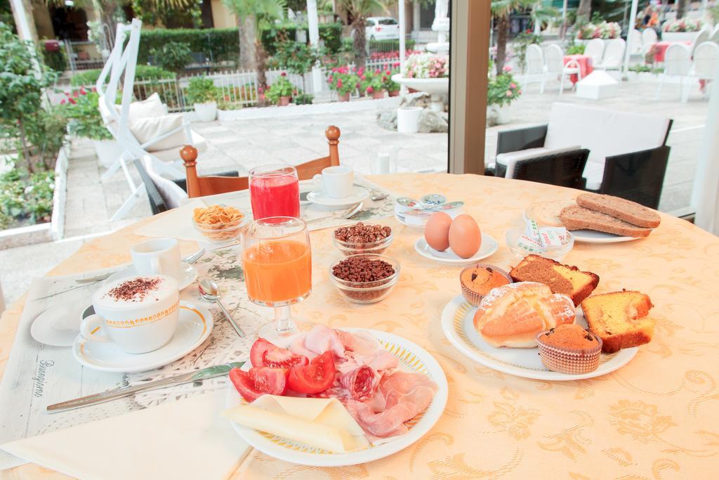 Hotel Garden Μπελάρια-Ιτζέα Μαρίνα Εξωτερικό φωτογραφία